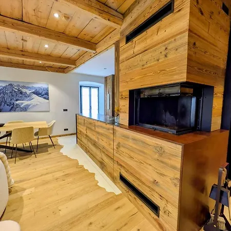 Nuage, Luxe, Centre Village Apartment
