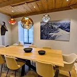Nuage, Luxe, Centre Village *