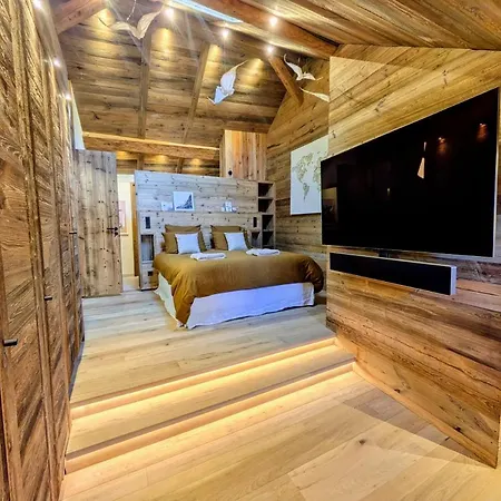 Nuage, Luxe, Centre Village