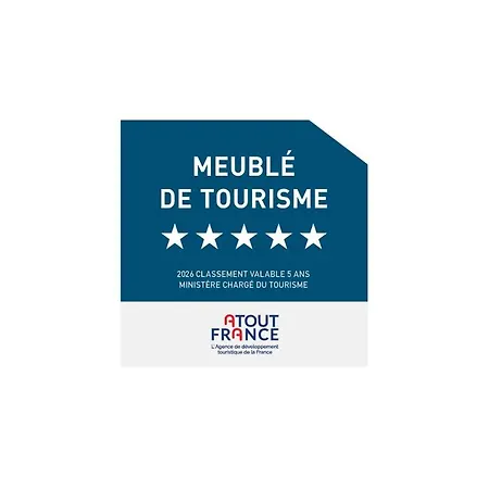 Nuage, Luxe, Centre Village *