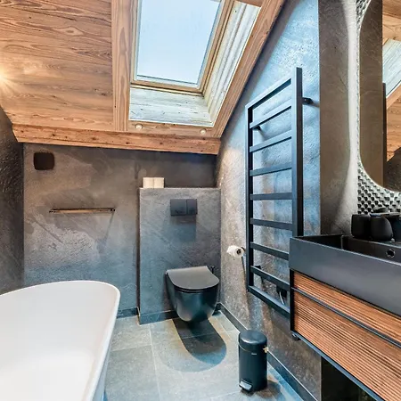 Nuage, Luxe, Centre Village