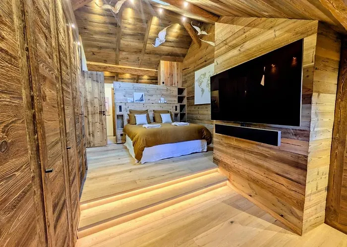 Nuage, Luxe, Centre Village